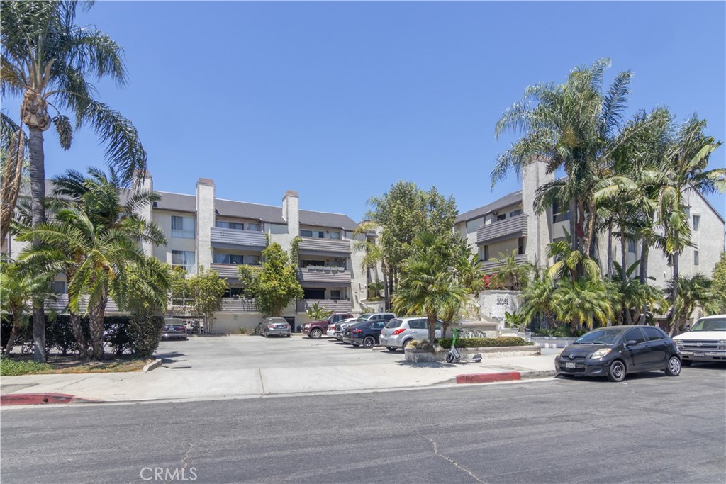 20253 Keswick Street 318, Winnetka, CA 91306 — photo 1
