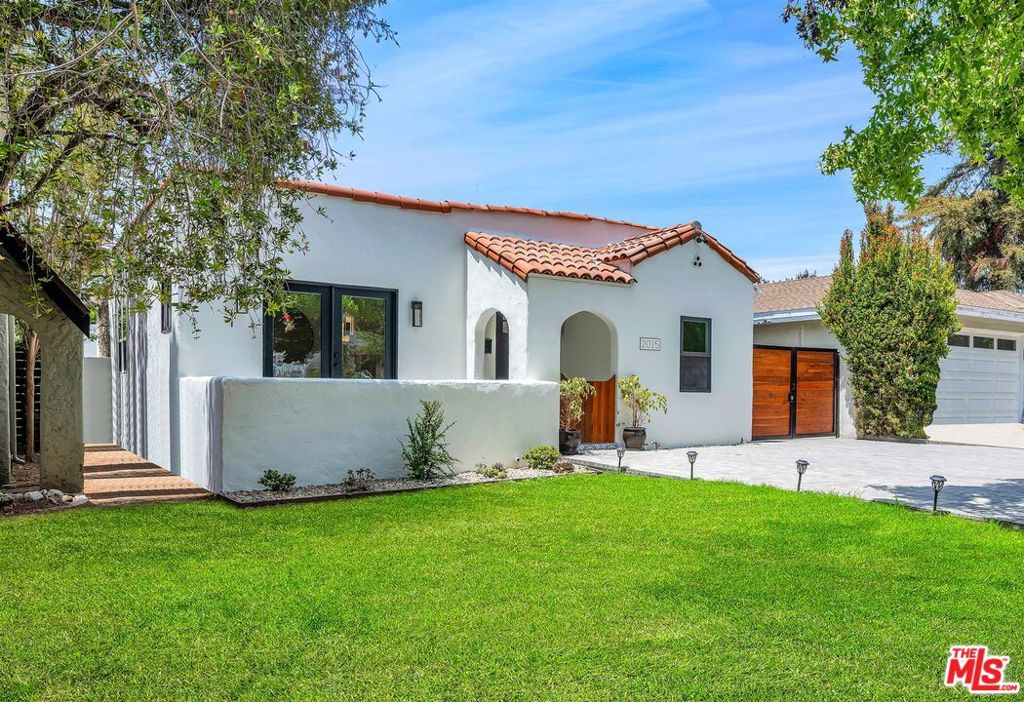 2015 Malcolm Avenue, Los Angeles, CA 90025 — photo 1