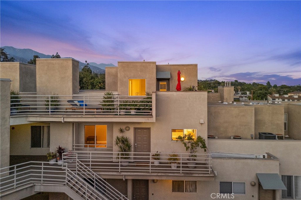 2905 Montrose Avenue 610, La Crescenta, CA 91214 — photo 1