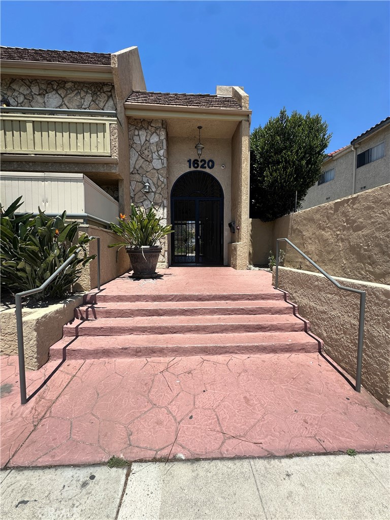 1620 N San Fernando 27, Burbank, CA 91504 — photo 1
