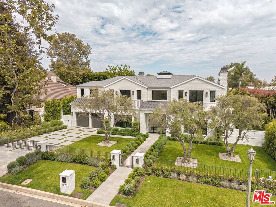 1072 Amalfi Drive, Pacific Palisades, CA 90272 — photo 1