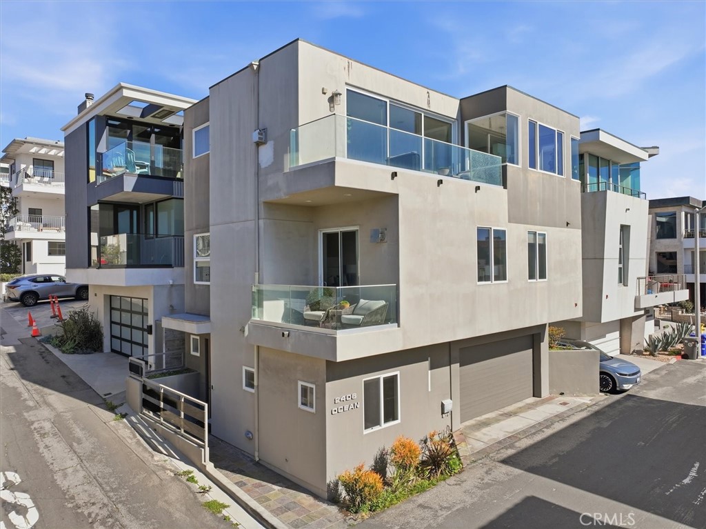 2406 Ocean Drive, Manhattan Beach, CA 90266 — photo 1