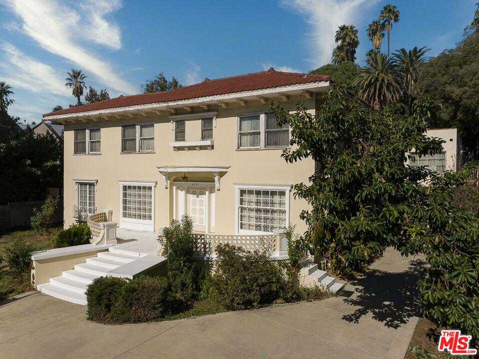 5231 Franklin Avenue, Los Angeles, CA 90027 — photo 1