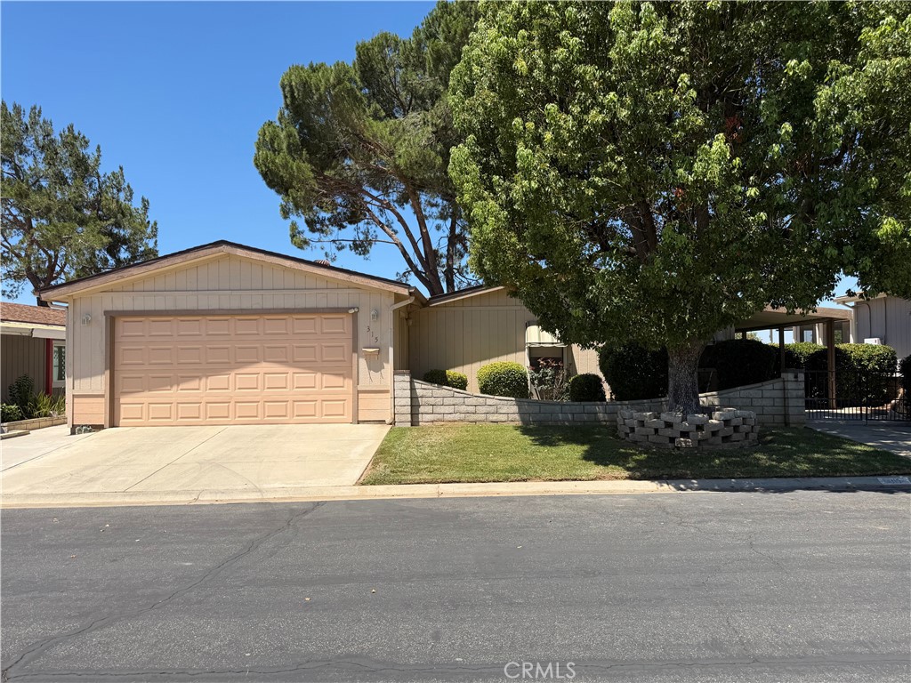 10961 Desert Lawn 315