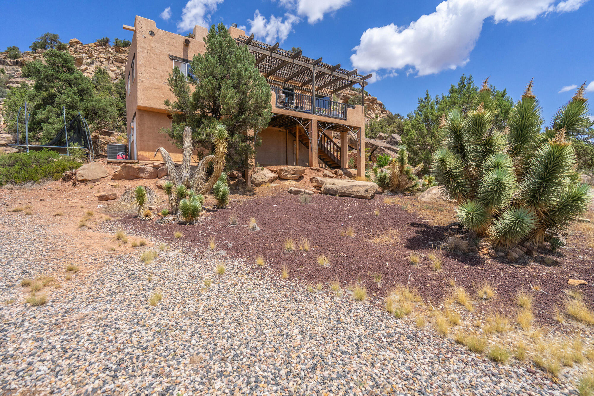 944 W Foothill DR, Apple Valley, UT 84737