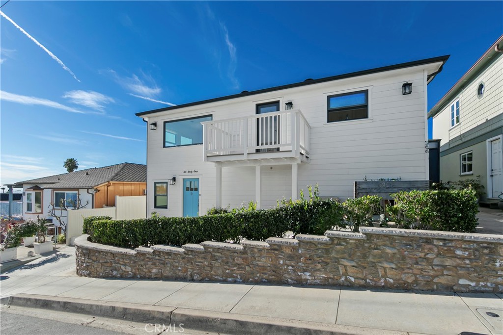 264 266 San Joaquin, Laguna Beach, CA 92651 — photo 1