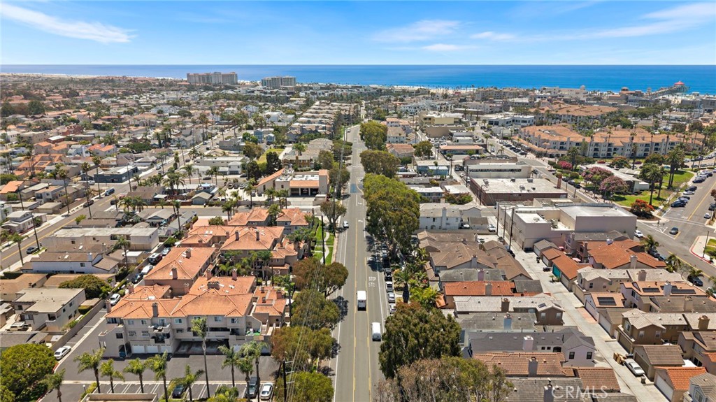 606 Lake Street 23, Huntington Beach, CA 92648 — photo 1