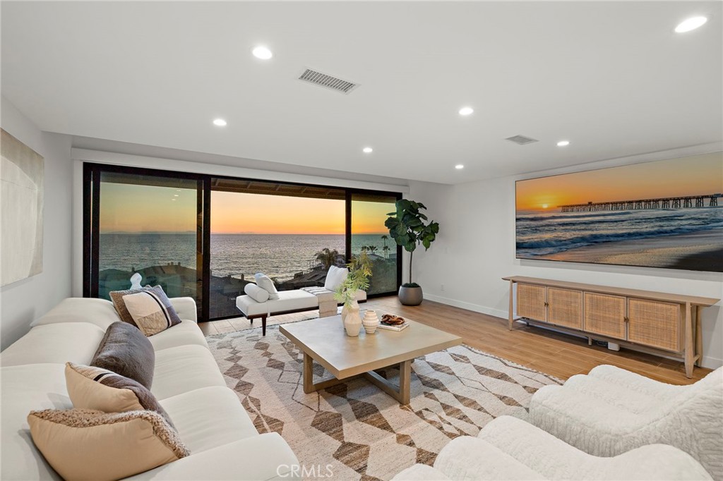 37 Blue Lagoon, Laguna Beach, CA 92651 — photo 1