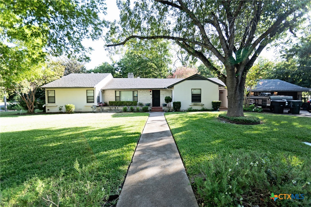 319 King, Temple, TX 76501 — photo 1