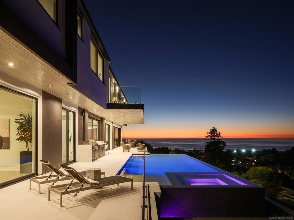 6627 Muirlands Dr, La Jolla, CA 92037 — photo 1