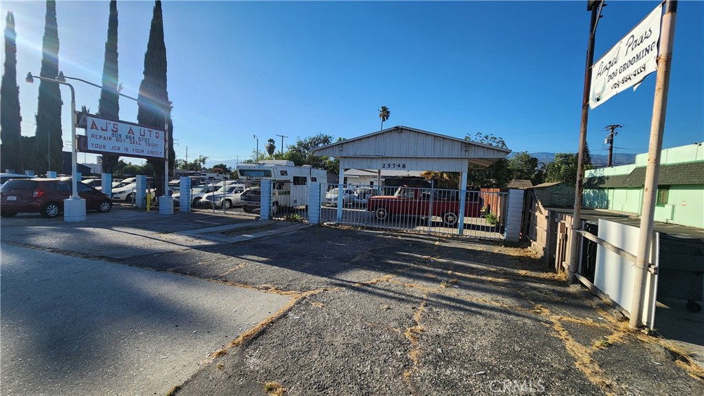 25748 Base Line, San Bernardino, CA 92410 — photo 1