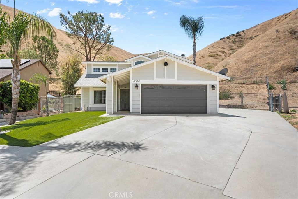 4304 Whitney Dr, San Bernardino, CA 92407 — photo 1