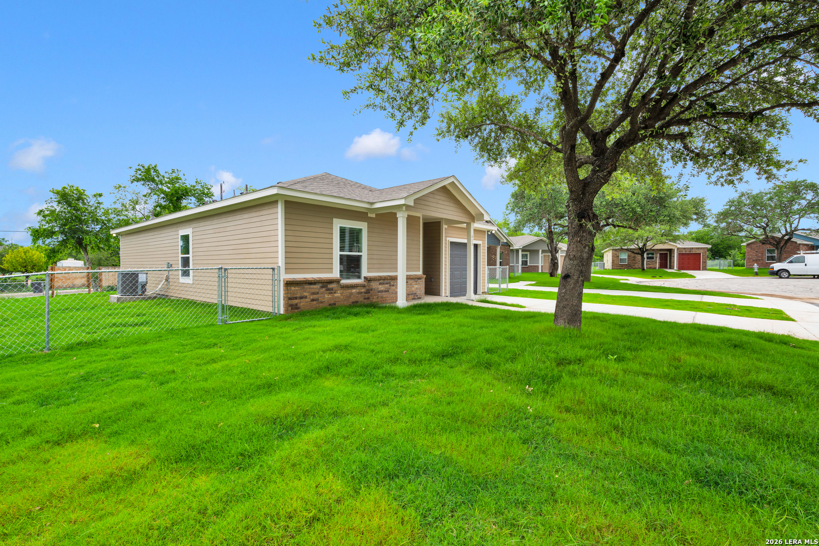618 Villa Linda, ,  78237 — photo 1