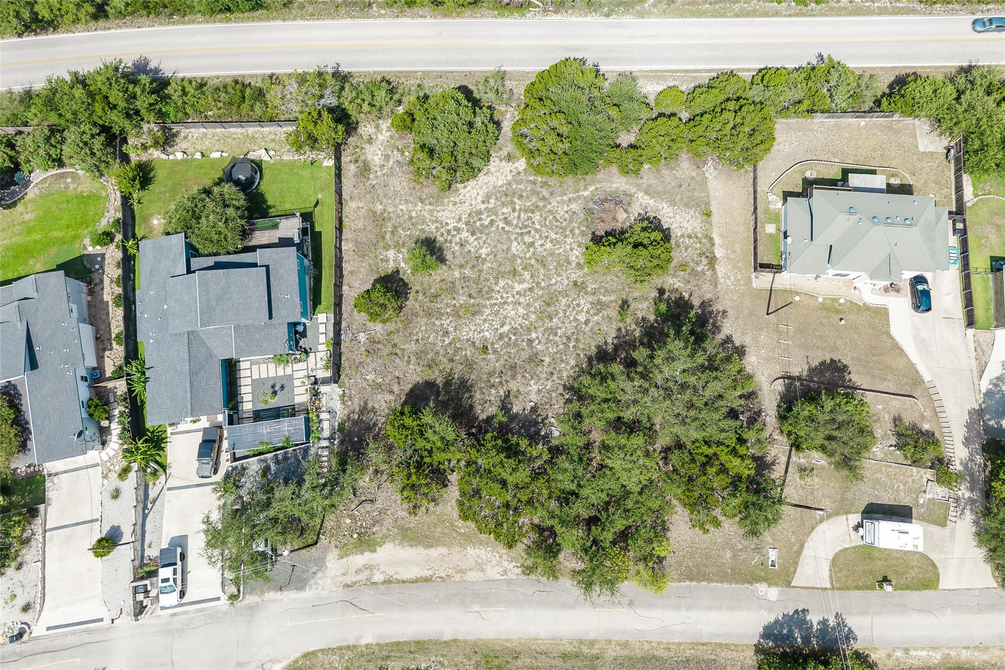 912 Daviot, Spicewood, TX 78669 — photo 1