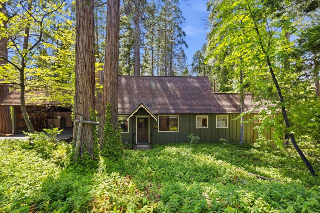 24748 Quartz Avenue, Long Barn, CA 95335 — photo 1
