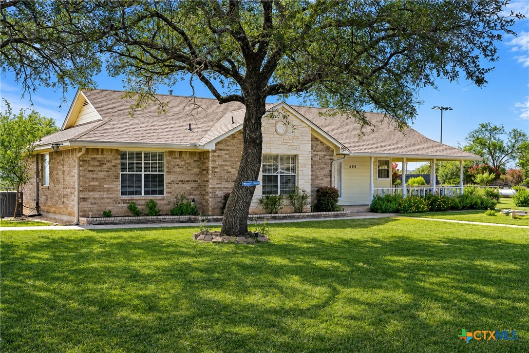 504 N Ave N, Johnson City, TX 78636 — photo 1