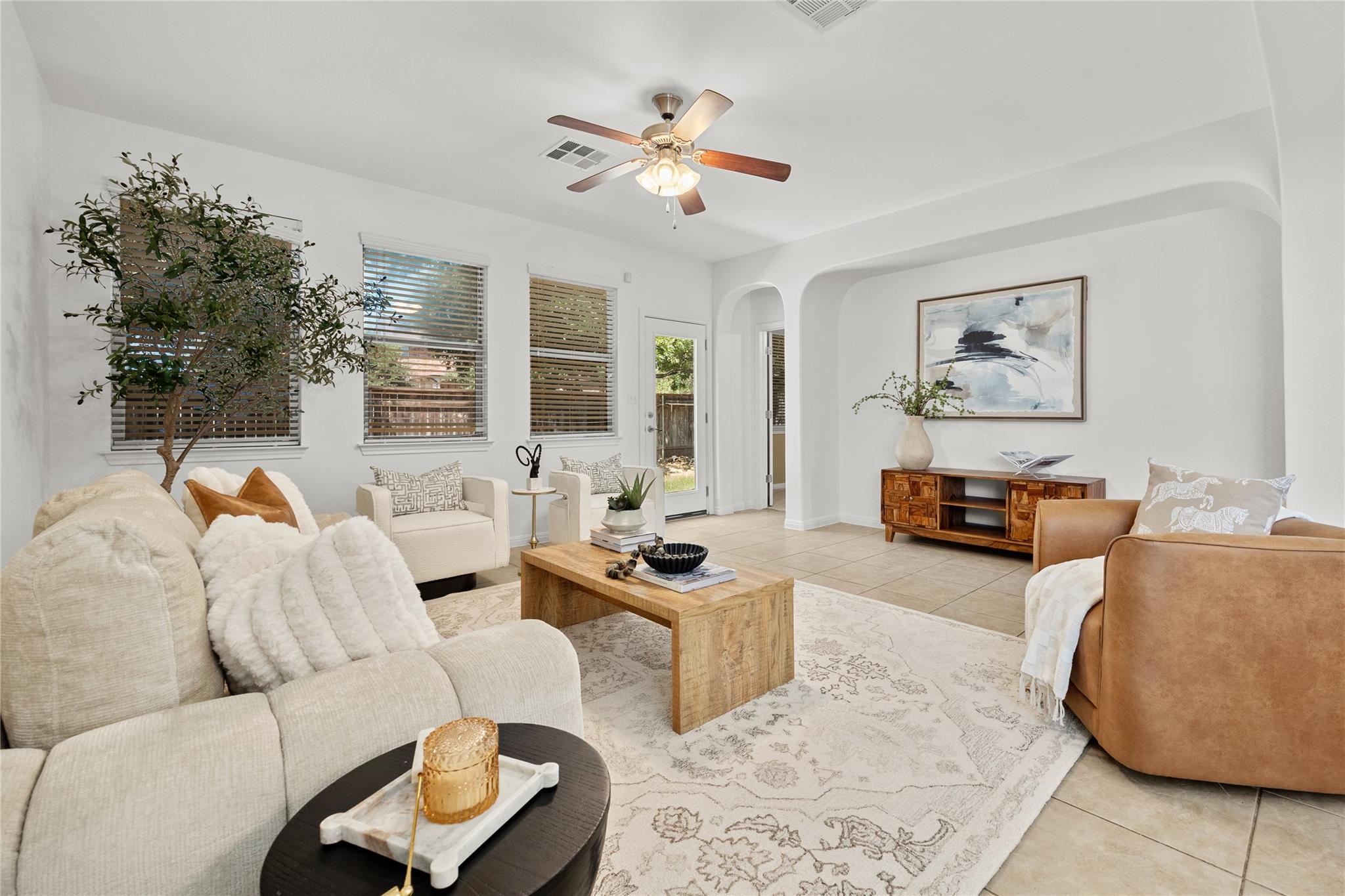 1069 Sussex, Round Rock, TX 78665 — photo 1