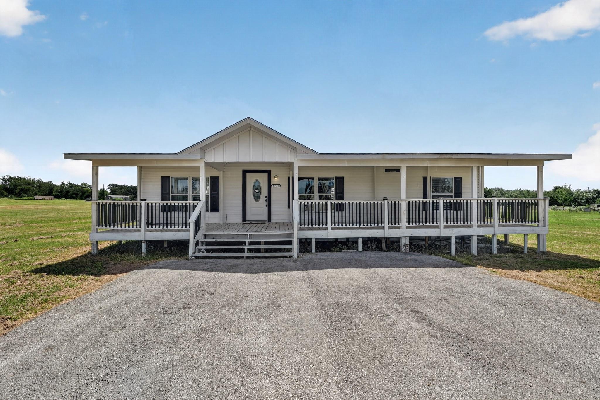 548 Casen, Dale, TX 78616 — photo 1