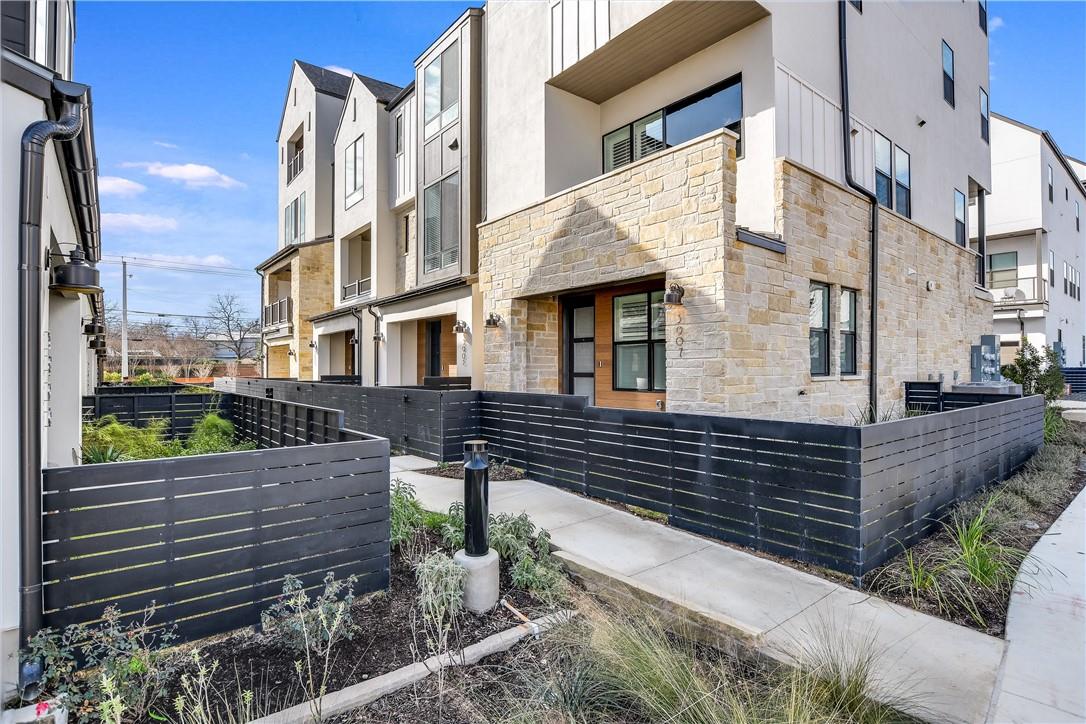 3905 Vantage, Austin, TX 78731 — photo 1