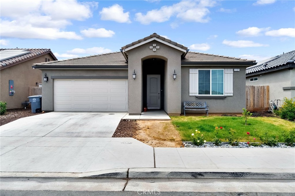 1121 Wasatch, Madera, CA 93638 — photo 1