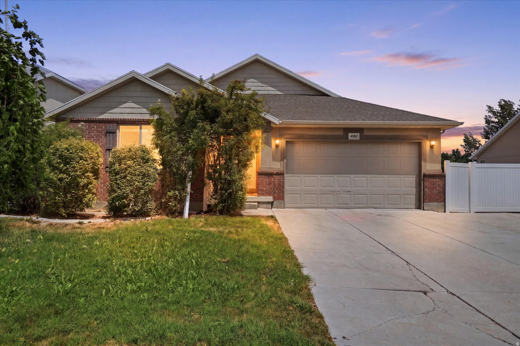 4582 W BLACK POWDER DR, Herriman, UT 84096 — photo 1