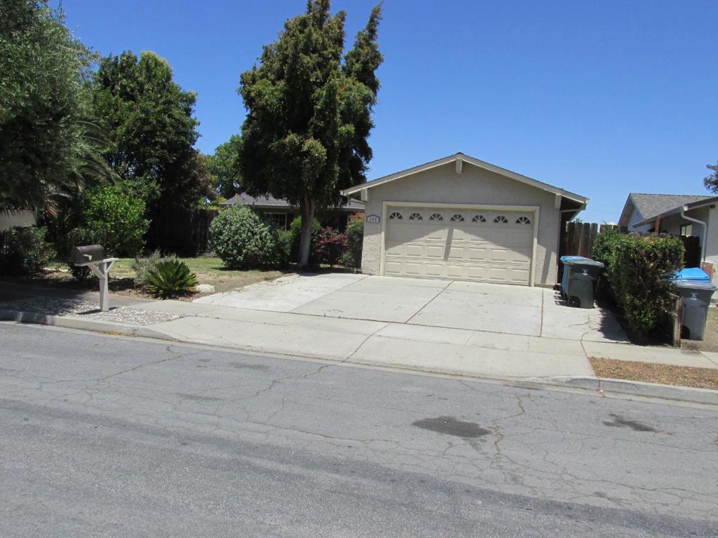 320 Mccarthy Street, Hollister, CA 95023 — photo 1