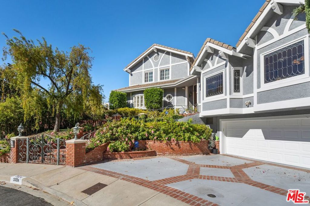3324 Alana Drive, Sherman Oaks, CA 91403 — photo 1