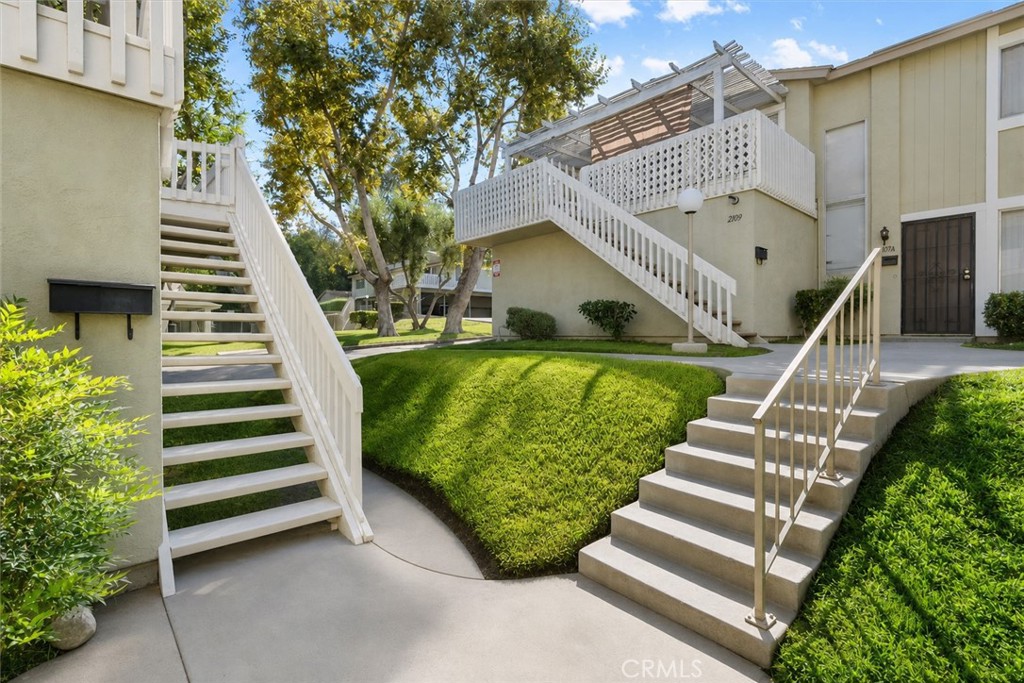 2101 E Aroma, West Covina, CA 91791 — photo 1