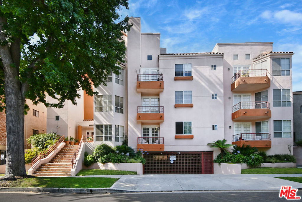 14570 Benefit Street 201, Los Angeles, CA 91403 — photo 1