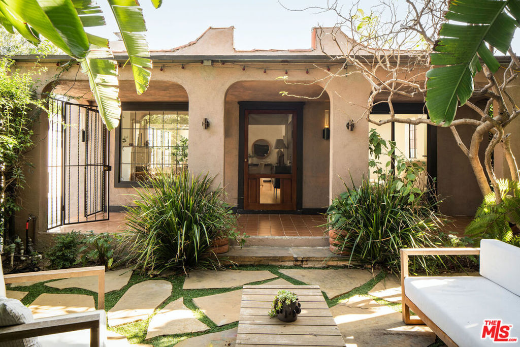 1518 N Stanley Avenue, Los Angeles, CA 90046 — photo 1
