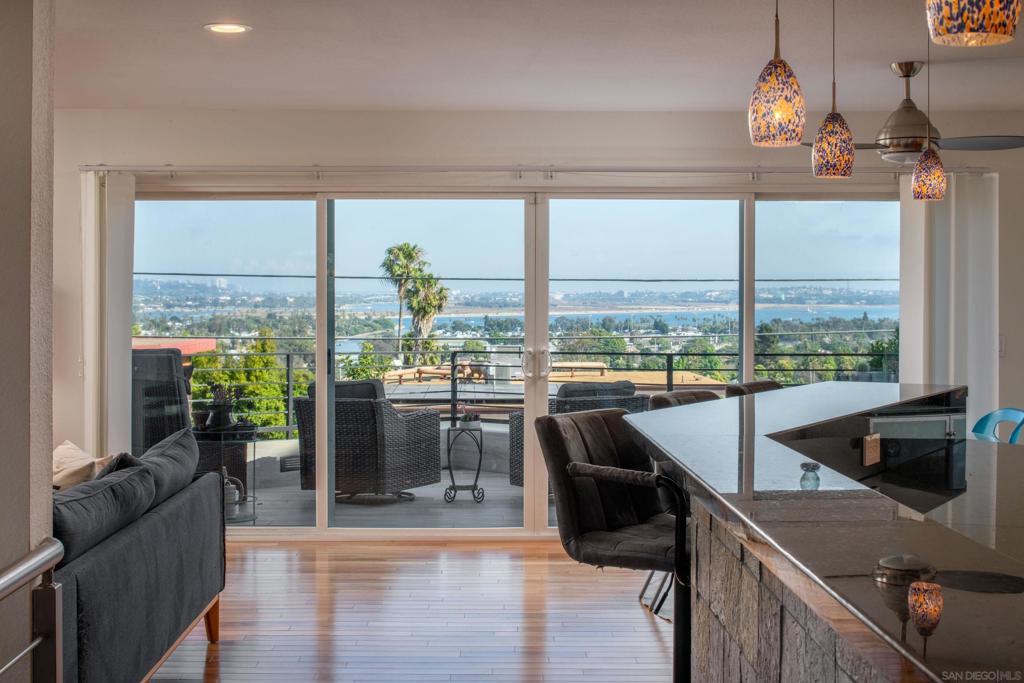 4922 Randall St, San Diego, CA 92109 — photo 1