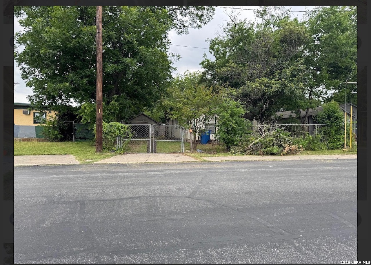 612 HART AVE, ,  78214 — photo 1