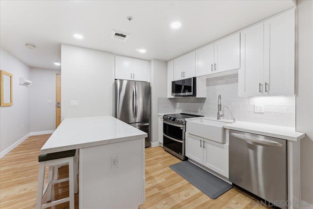1150 J 103, San Diego, CA 92101 — photo 1