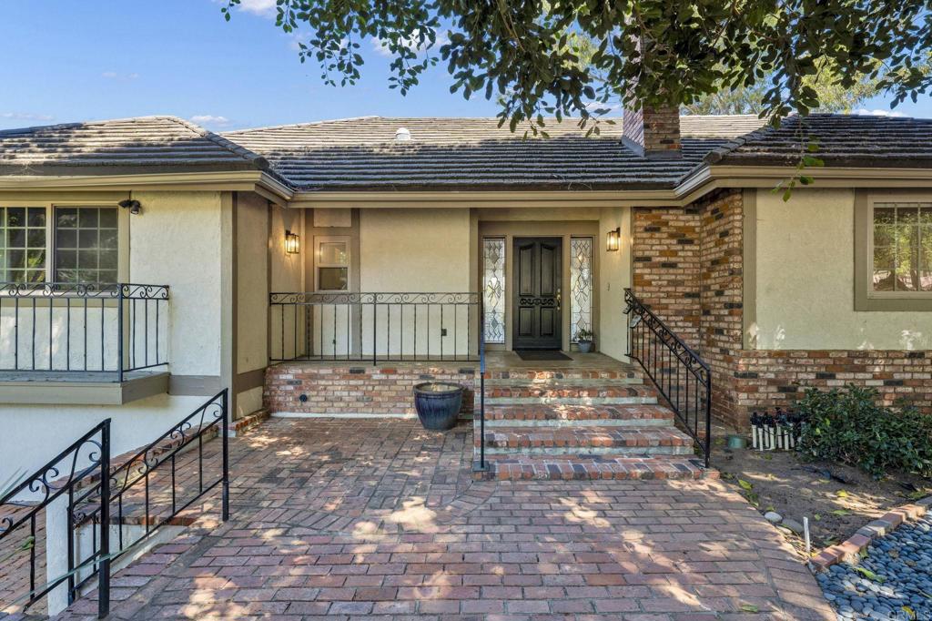 2730 Mountain View Drive, Escondido, CA 92027 — photo 1