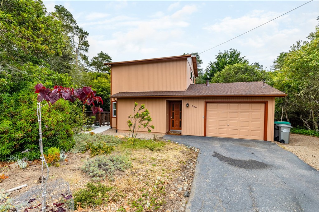 1580 Emerson, Cambria, CA 93428 — photo 1