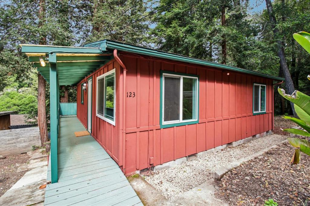 123 Pine Avenue, Felton, CA 95018 — photo 1