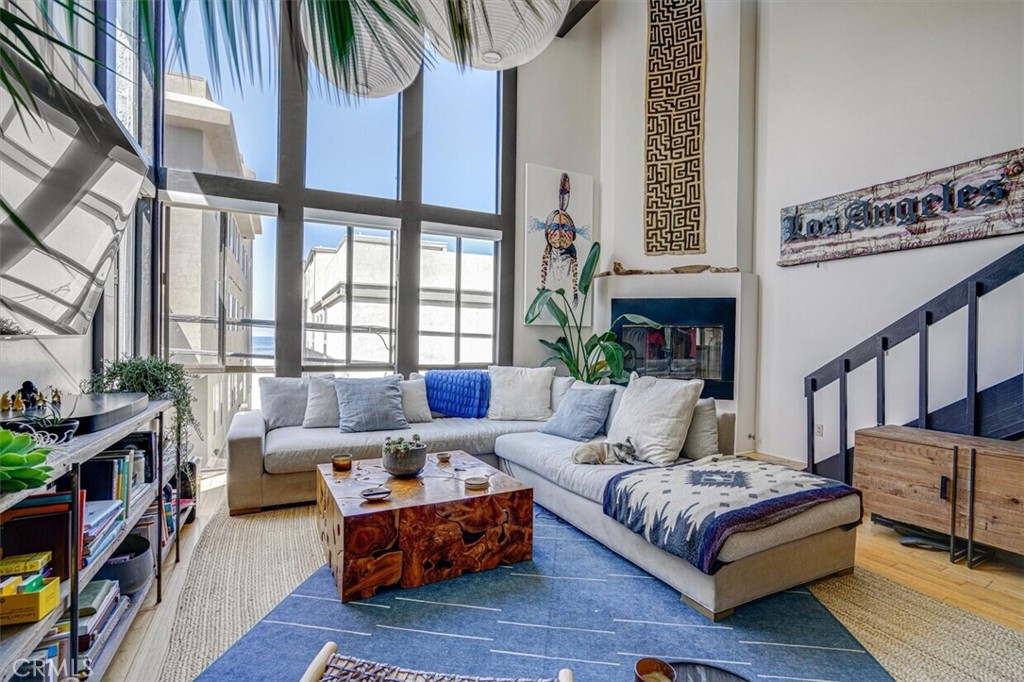 14 Mast Street, Marina Del Rey, CA 90292 — photo 1