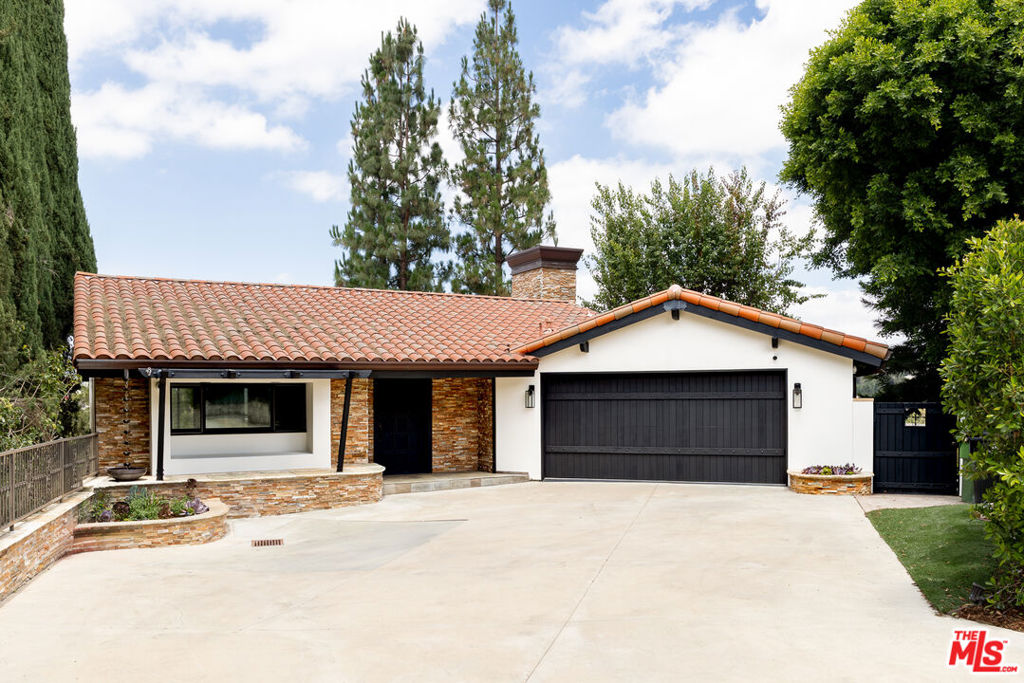 4920 Llano Drive, Woodland Hills, CA 91364 — photo 1