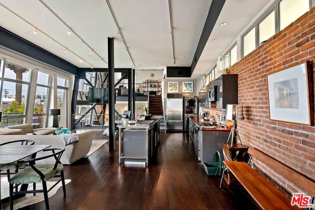 1513 9th Street 3, Santa Monica, CA 90401 — photo 1