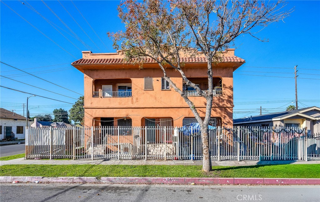 9019 S San Pedro, Los Angeles, CA 90003 — photo 1