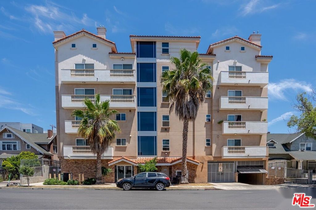 1026 S Oxford Avenue 204, Los Angeles, CA 90006 — photo 1