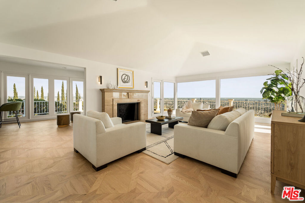 8527 Hedges Way, Los Angeles, CA 90069 — photo 1