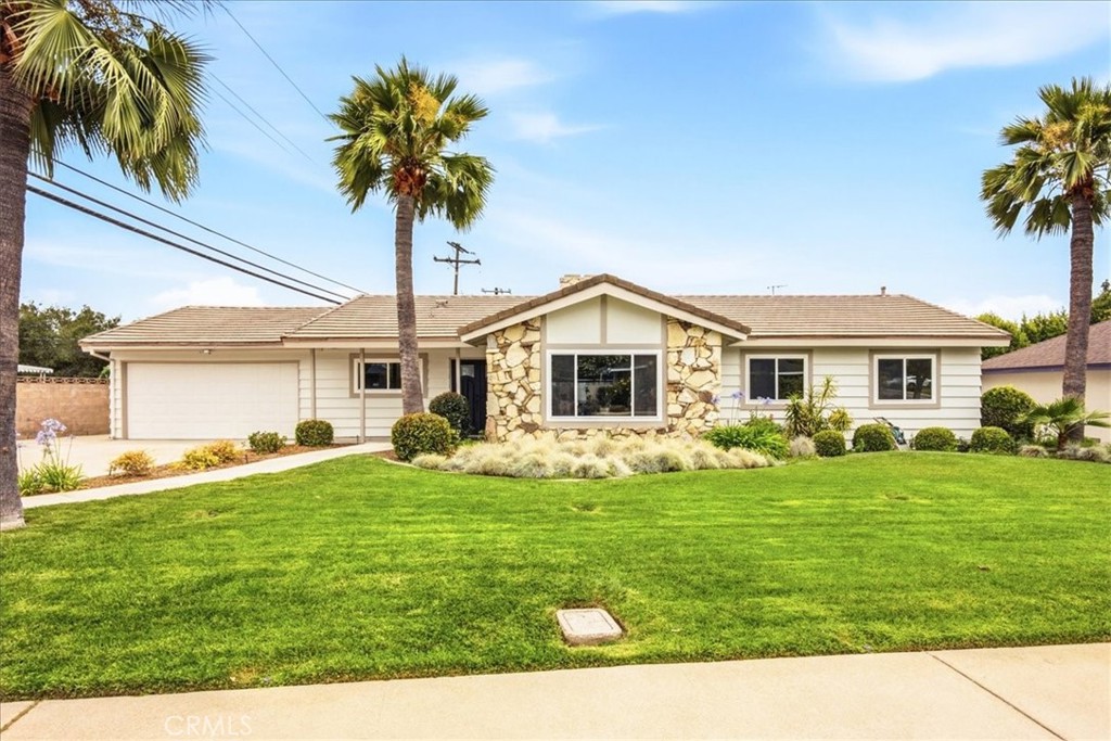 818 Hood, Claremont, CA 91711 — photo 1
