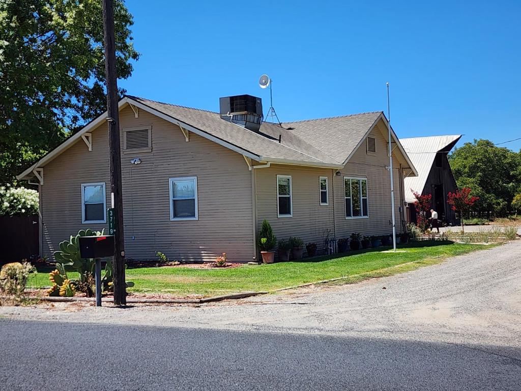 3719 N Hart Road, Modesto, CA 95358 — photo 1