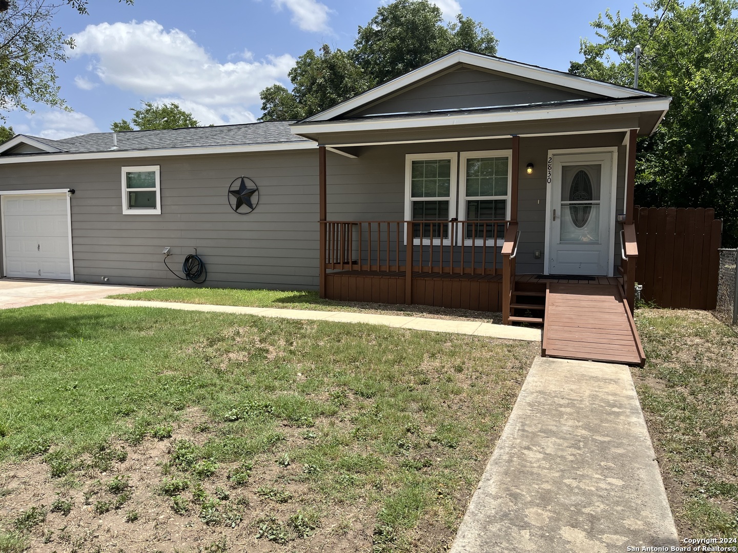 2830 CHRISTIAN DR, San Antonio, TX 78222 — photo 1