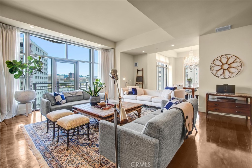 10776 Wilshire Boulevard 901, Los Angeles, CA 90024 — photo 1