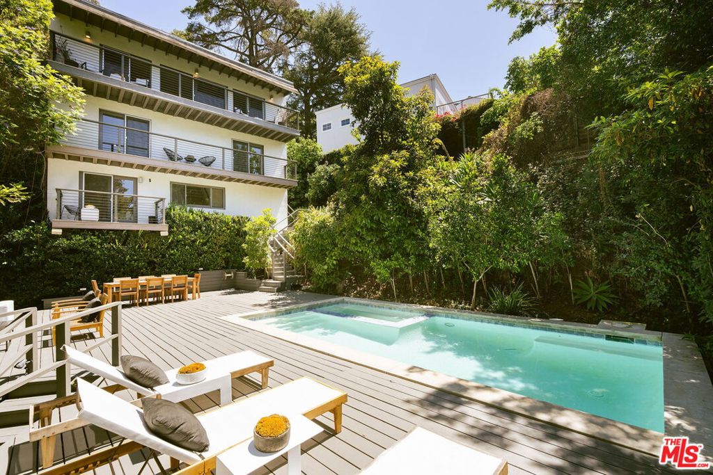 2753 La Cuesta Drive, Los Angeles, CA 90046 — photo 1