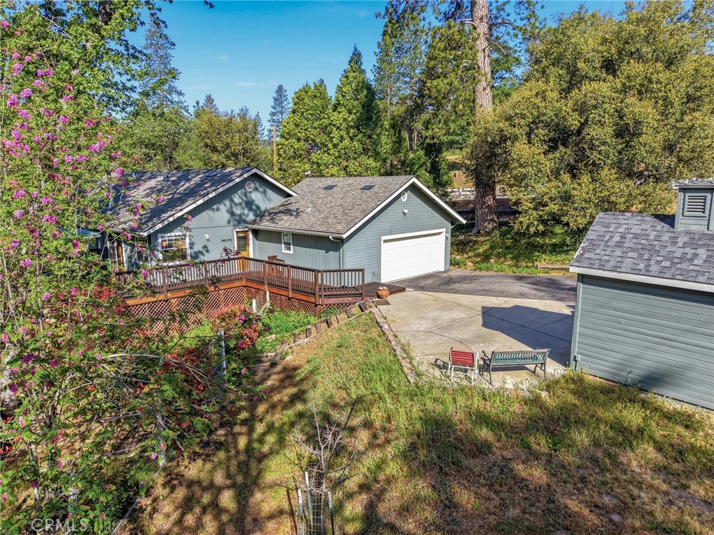 37927 China Creek, Oakhurst, CA 93644 — photo 1