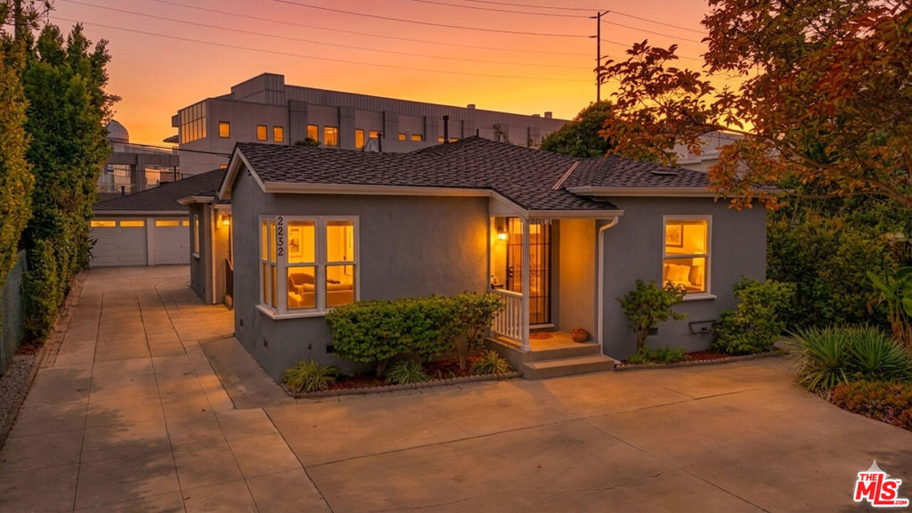 2252 20th Street, Santa Monica, CA 90405 — photo 1