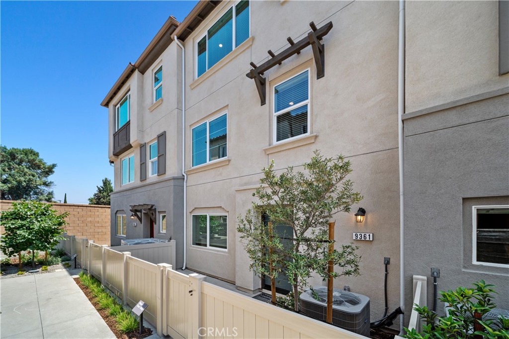 9361 Via Azul, Pico Rivera, CA 90660 — photo 1